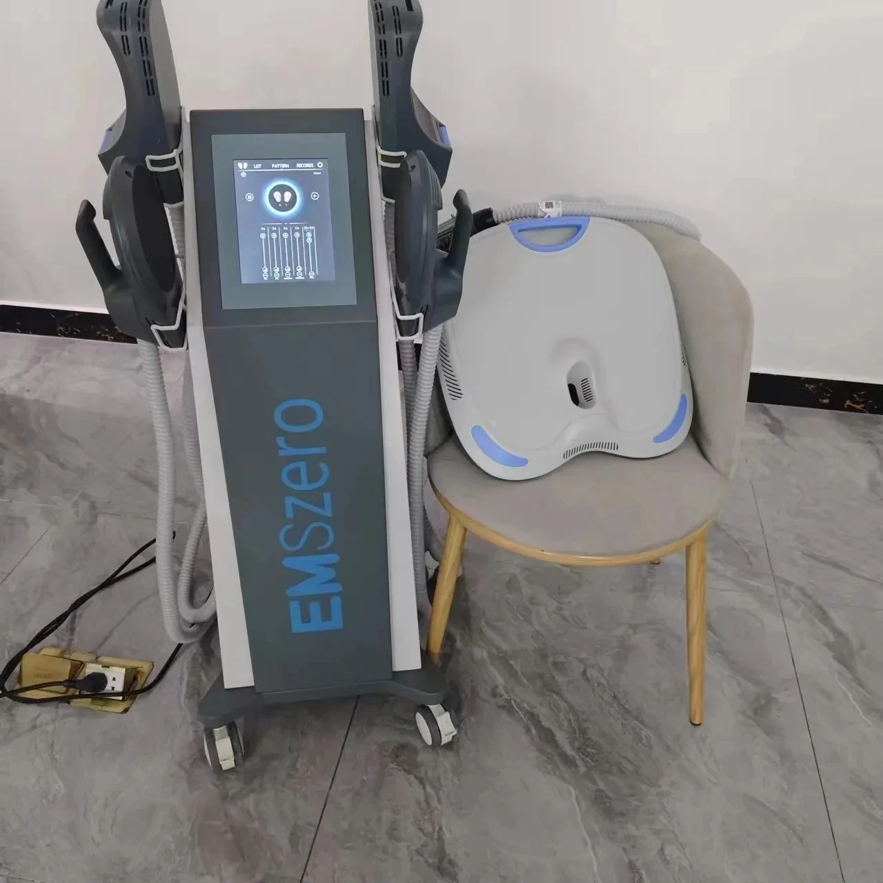 EMSZERO 6500W Neo riebalų šalinimo kontūrinė raumenų stimuliacija EMS kūno skulptūros mašina