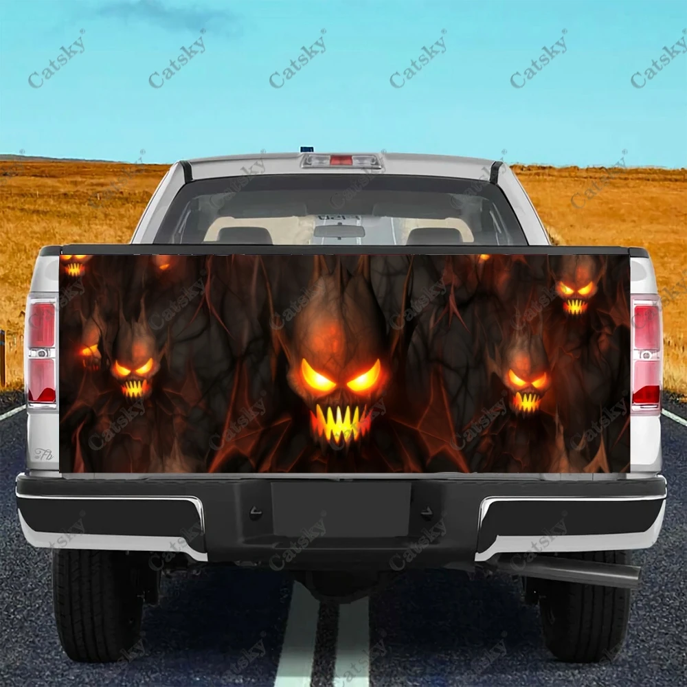Helovinas Tamsus velnias Kaukolė Sunkvežimio bagažinės dangčio apvyniojimas Profesionali medžiaga Universalus tinka viso dydžio sunkvežimiams Atsparus oro sąlygoms