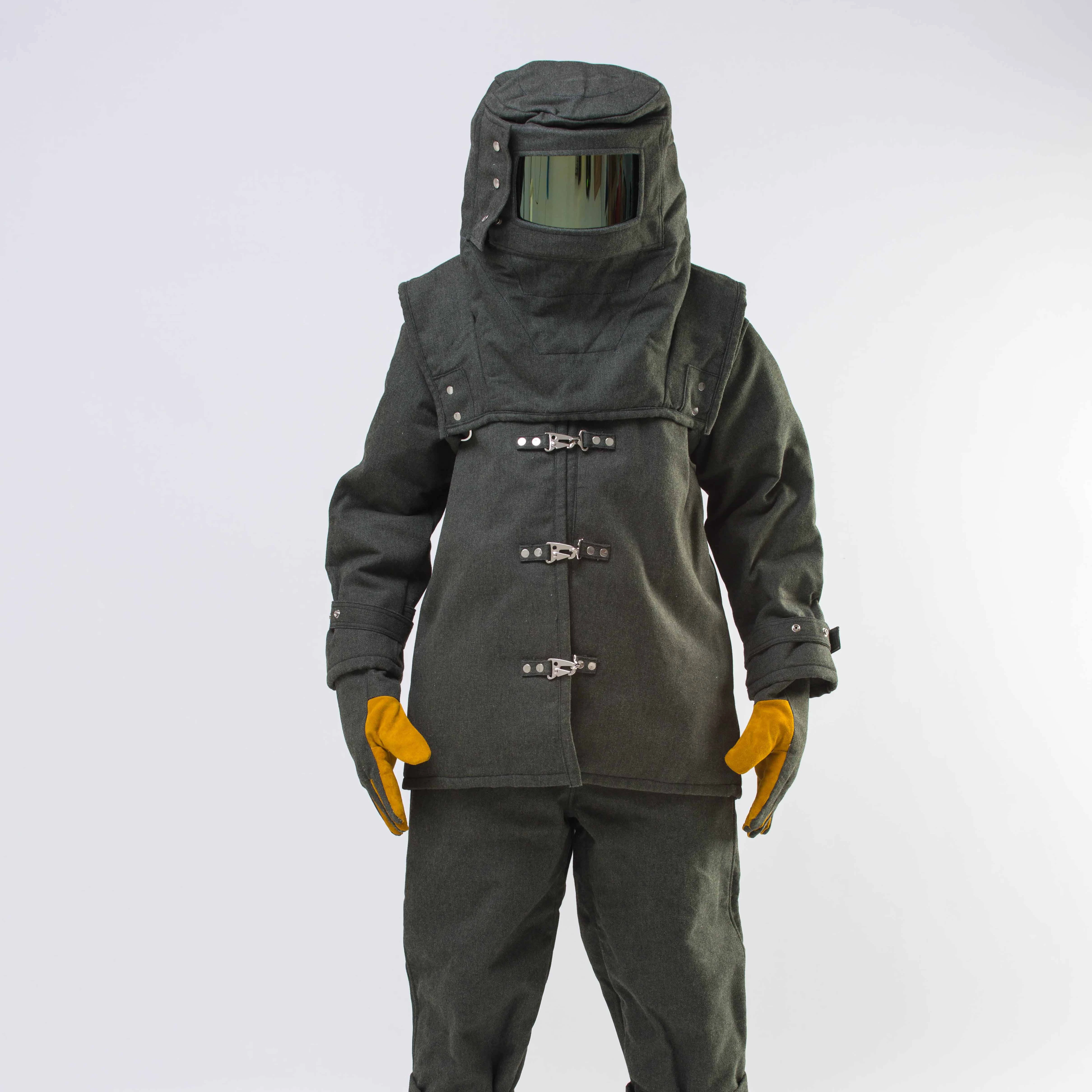 Karštas Parduodamas aukštos temperatūros gaisro gesinimo kostiumas Ugniai atsparūs ugnies artėjimo drabužiai