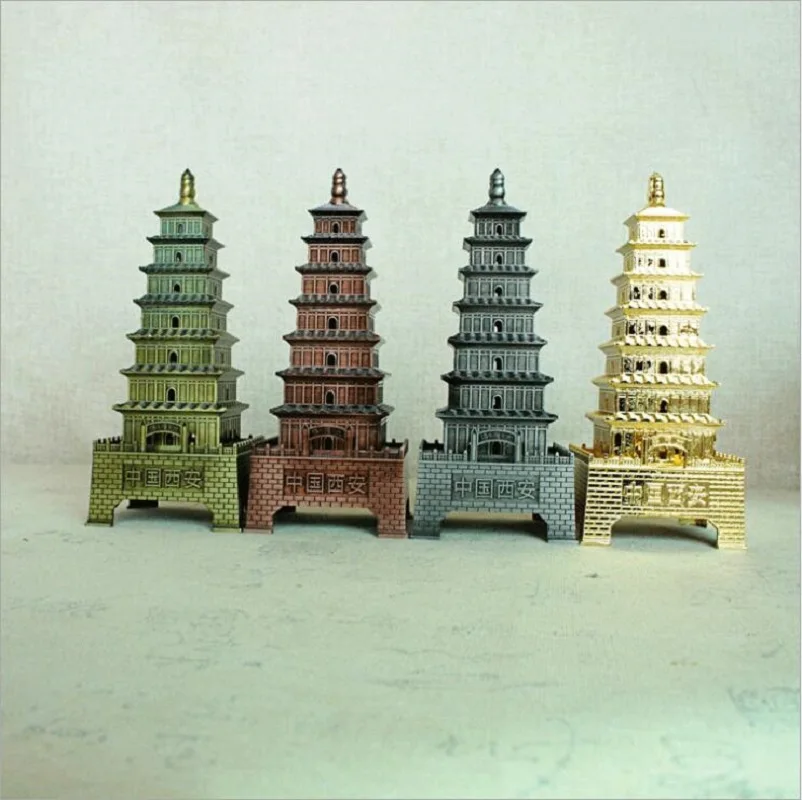 Xi'an Turizmo suvenyrų lydinys Retro Big Wild Goose Pagoda Modelis namams Biuro dekoras Amatai Stalo figūrėlės Miniatiūros